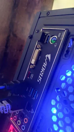Kit Upgrade Gamer: i7 9700K + 32GB RAM + Z370M Aorus + Cooler Master RGB