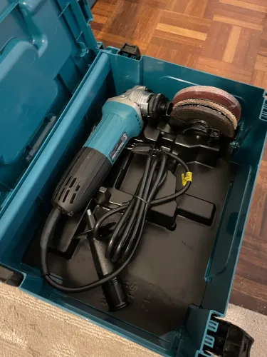 Esmerilhadeira Makita Ga5030r 127v Com Maleta E Discos - Semi Nova