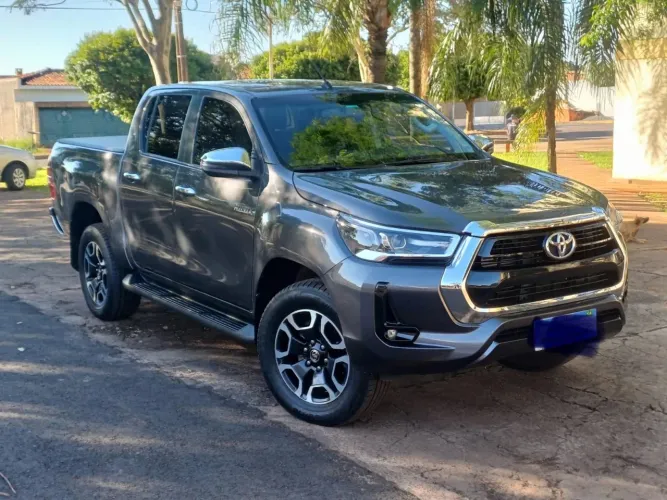 Toyota Hilux CD SRV 4X4 2.8 TDI Diesel Aut. 2024