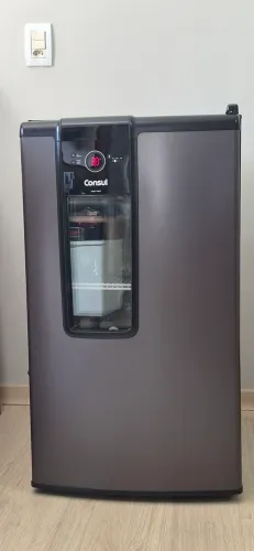 Cervejeira Consul Titanium 127v Em Excelente Estado