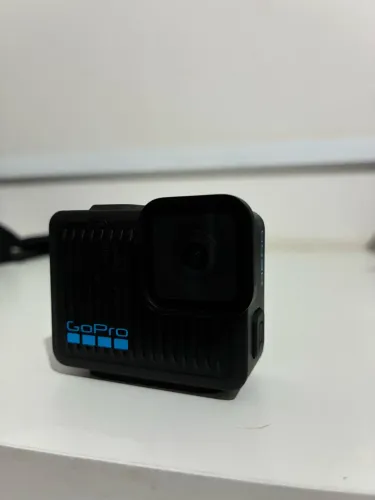 Go Pro Hero 11 Mini + Acessórios (NOVA)