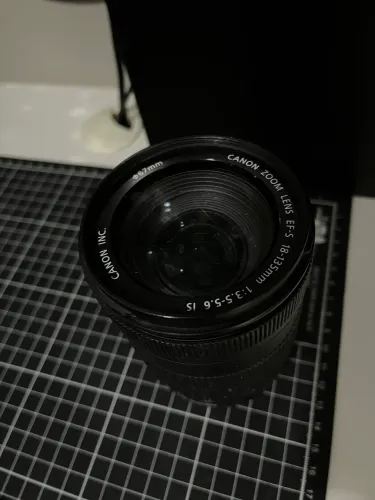 Lente canon 18-135mm com fungos
