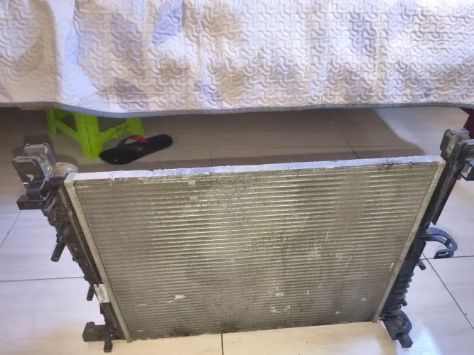 Radiador Logan Sandero 2018 1.0 3 cilindros 