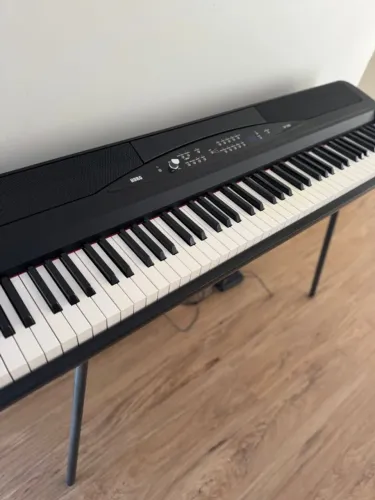 Piano Digital Korg SP- 280