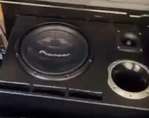 Caixa trio sub de 12 pioneer