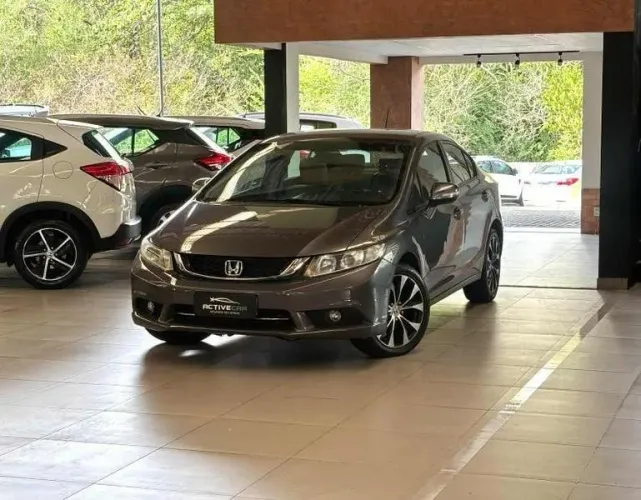 Honda Civic Sedan LXR 2.0 Flexone 16V Aut. 4P 2016