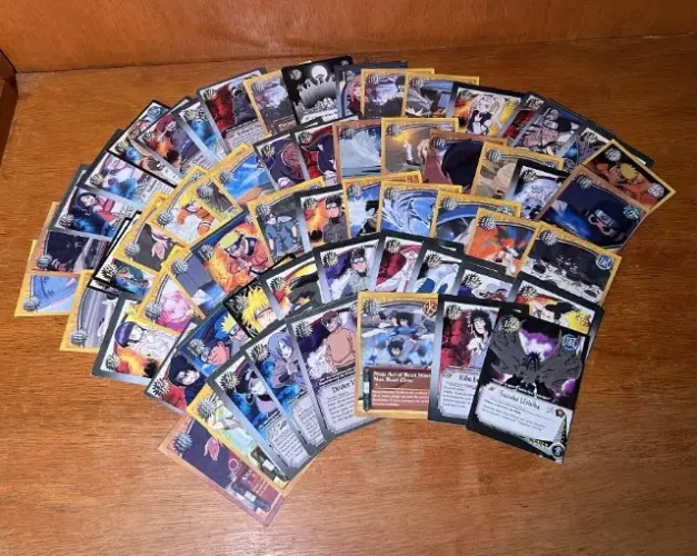 Lote de 61 Cartas Naruto - EM ÓTIMO ESTADO: RELÍQUIA (Cartas Sasuke, Sakura, Rock Lee etc)