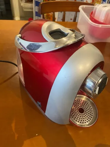 Cafeteira 3 corações.