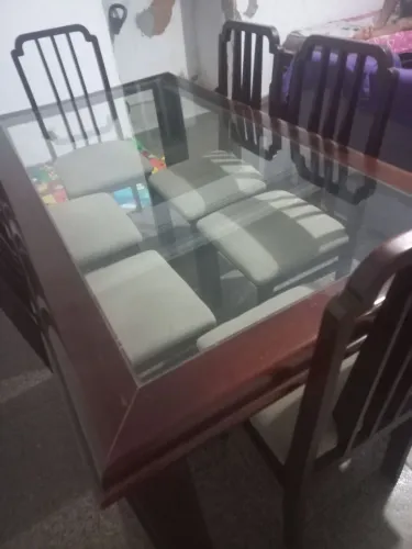 vendo mesa tampo de vidro