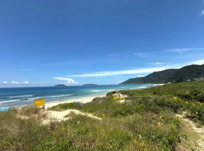 Terreno a apenas 30 metros da praia dos Açores
