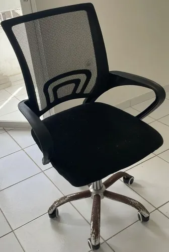 Cadeira de Escritório Giratória 