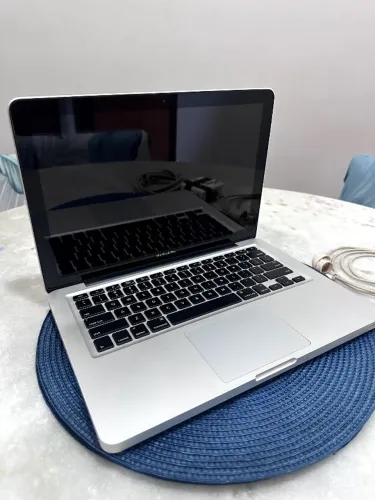 MacBook Pro 2011 - Ler anúncio