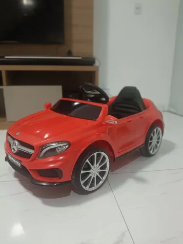 Carro Infantil Elétrico Mercedes 12v Vermelho com Controle