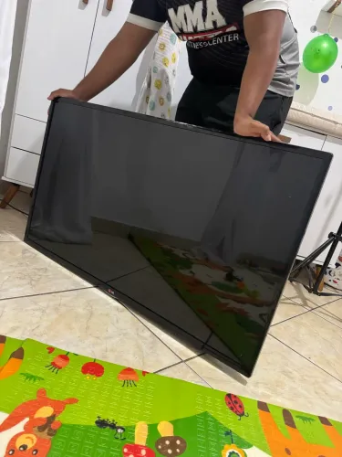 VENDO TV LG 47? TELA QUEIMADA!