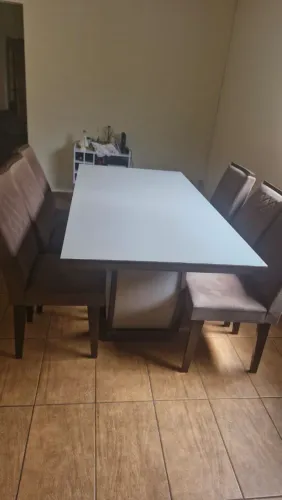 MESA COM 6 CADEIRAS