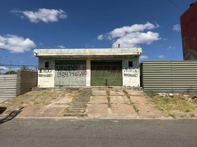 Loja comercial à venda na QN 401, localização privilegiada - Samambaia Norte