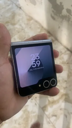 Z Flip 6, leia