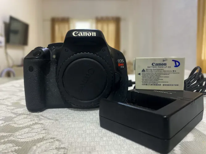 Cânon T3i
