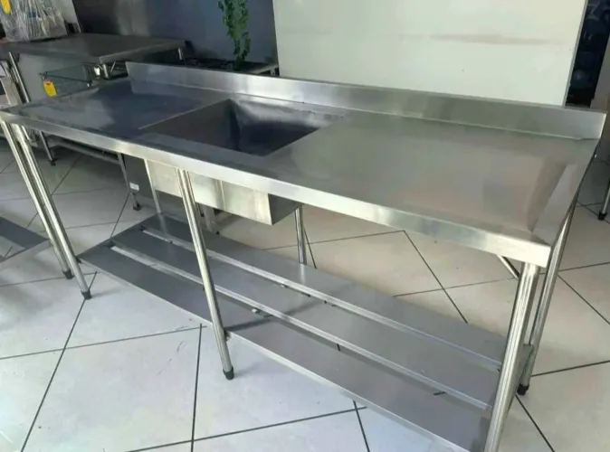 Pia em aço inox