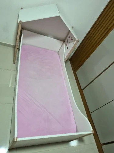 Cama infantil com colchão( tenho 2 cama iguais)