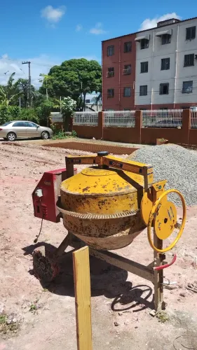 Pedreiro/Empreiteiro/Pintor/Azulejista