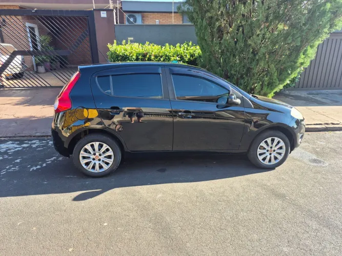 Fiat Palio Essence 1.6 Flex 16V 5P 2013