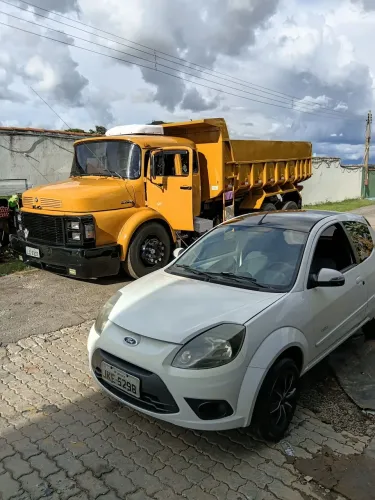 Troco 2 por um leía a descricao