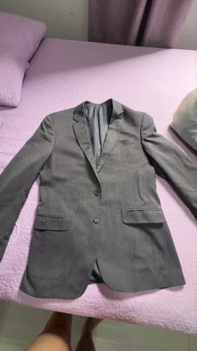 VENDO TERNO E CALÇA 