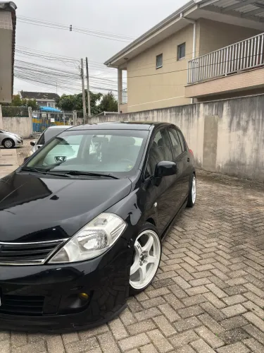 Nissan Tiida SL 1.8/1.8 Flex 16V Mec. 2013