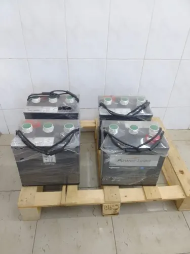 04 BATERIAS ELETRICAS, ÚMIDAS, CONTENDO ÁCIDO, 8, GE N.A,  BATERIA TRACAO