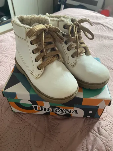 Bota infantil para São João ou inverno