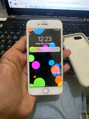 iPhone 8