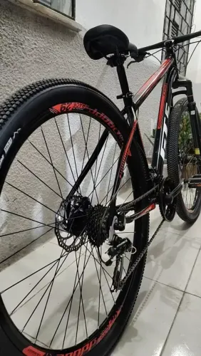 Bicicleta Aro 29 GT Sprint MX7 24V index Freio Disco Alumínio Suspensão Aero MTB