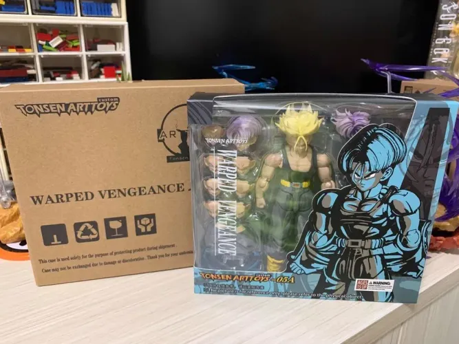 Trunks Tousen Art Toys versão anime