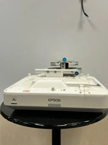 PROJETOR Epson BrightLink Pro 1460Ui (Full HD, 4.400 lumens, com lâmpada)