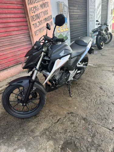 CB 300f TWISTER 2026