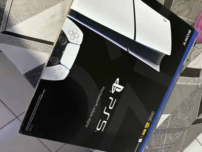 PlayStation 5 slim 825bg, seminovo 3 meses de uso!
