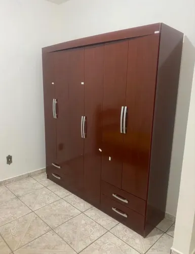 Alugo quartos individuais 900,00 em casa independente