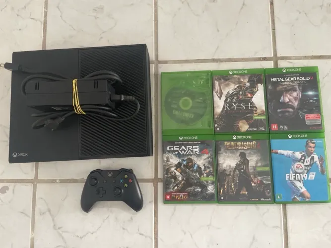 VENDE-SE XBOX ONE FAT 500gb