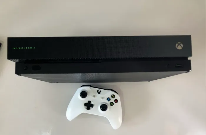 Xbox One X 1TB