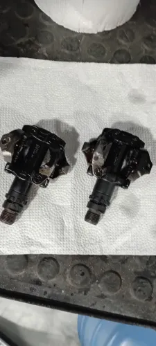 Pedal shimano para sapatilhas
