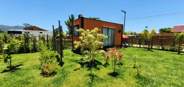 2 Casas container, cada uma com 1 quarto, em Araçatuba/ Imbituba - SC