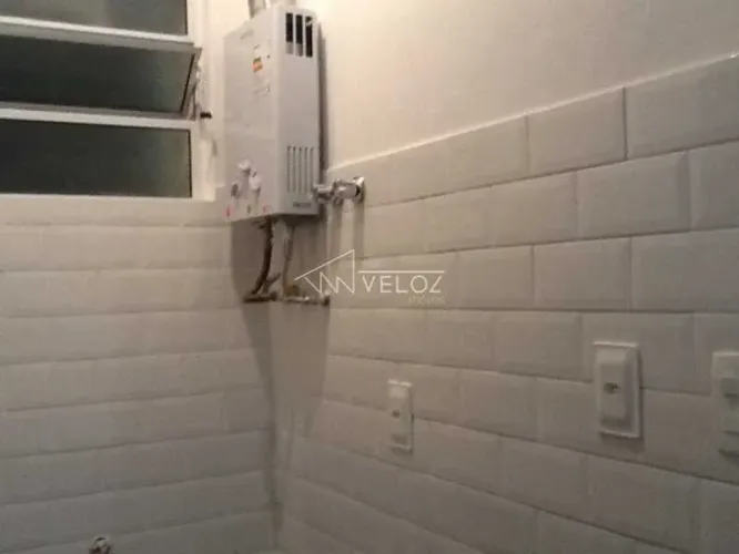 Kitnet/Conjugado - / Residencial / Botafogo