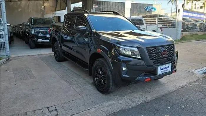 Nissan Frontier Pro4x CD 4X4 2.3 Bi-TB Die. AUT 2024