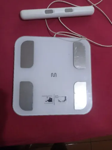 Balança de bioimpedância multi hc060