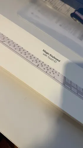 Teclado Apple com TouchID e Teclado Numérico (Magic Keyboard)