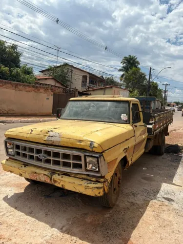 Ford F-4000 3.9 Turbo Intercooler Diesel 2P Manual 1992
