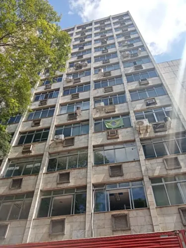 Sala à venda, 42 m² por R$ 210.000,00 - Centro - Juiz de Fora/MG