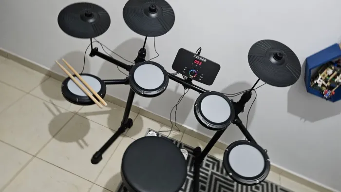 Bateria Eletrônica Tander com Pedal Nova