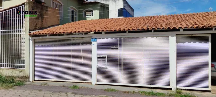 Casa com 3 dormitórios à venda por R$ 800.000 - Guará I - Guará/DF